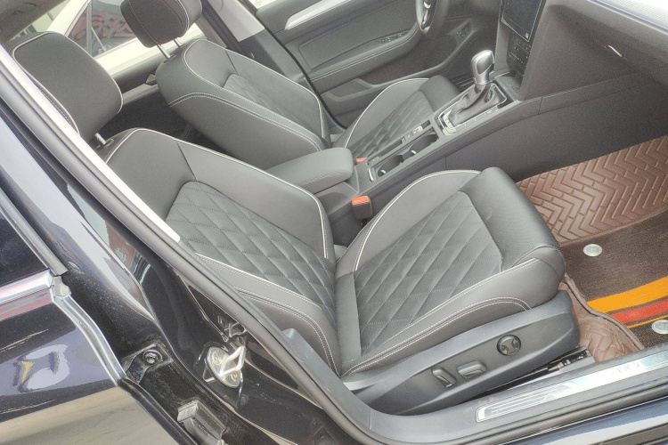 大众 迈腾GTE插电混动 2020款 GTE 豪华型局部细节9007