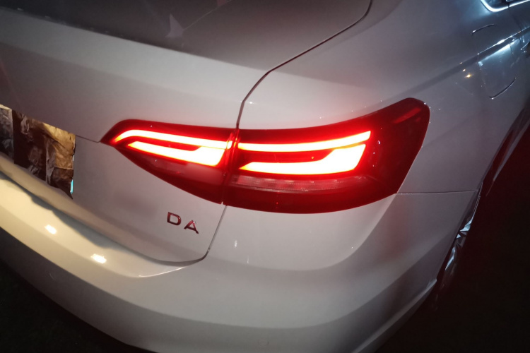 大众 朗逸 2023款 1.5L 自动得逸版车身外观6006