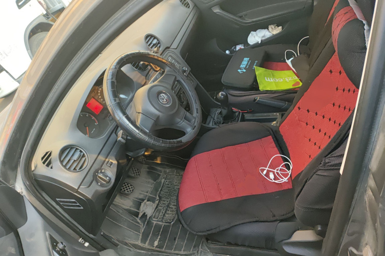 大众 捷达 2013款 1.6L 手动时尚型中控内饰19