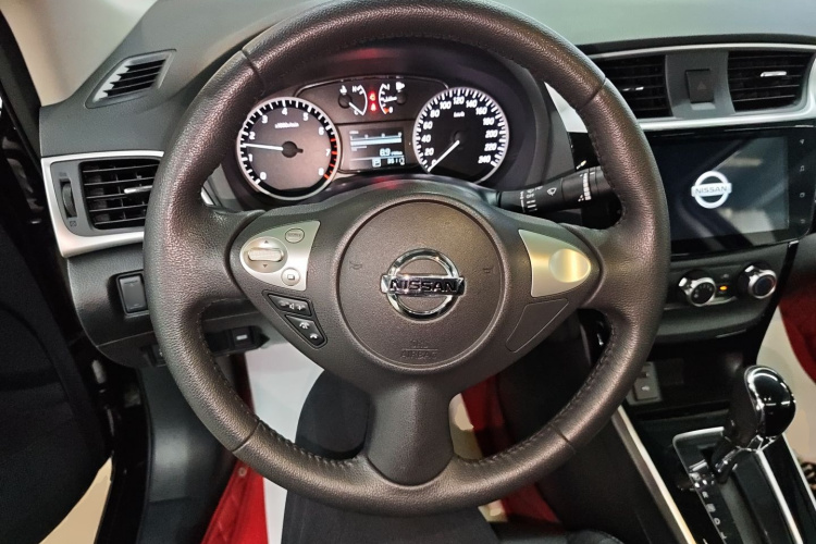 日产 轩逸 2019款 1.6XV CVT智联尊享版 国VI中控内饰13