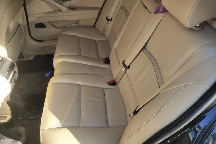 宝马5系 2014款 525Li 豪华设计套装中控内饰21