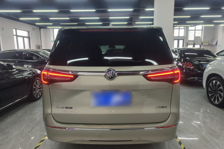 别克GL8 2023款 ES陆尊 尊享型车身外观6