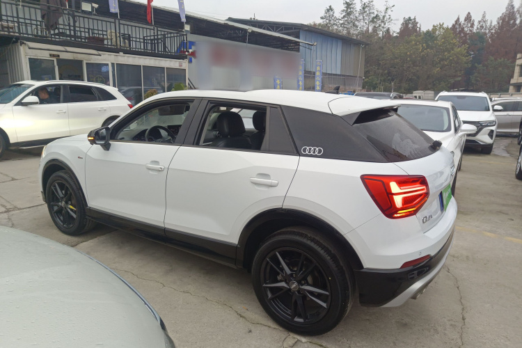 奥迪Q2L 2021款 35 TFSI 进取动感型车身外观6003