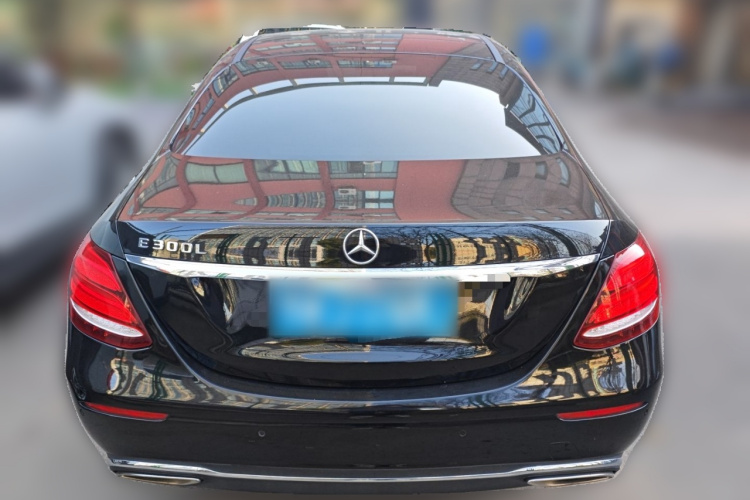 奔驰E级 2017款 E 300 L 豪华型车身外观6004