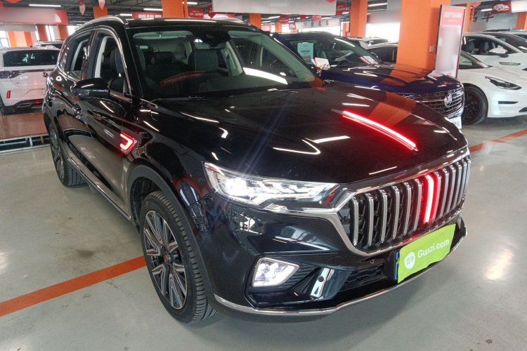 红旗HS5 2022款 改款 2.0T 智联旗享四驱版车身外观3