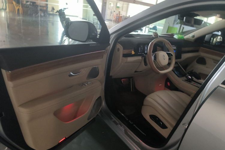 鸿蒙智行 问界M7 2024款 1.5T 后驱Plus版 5座中控内饰20