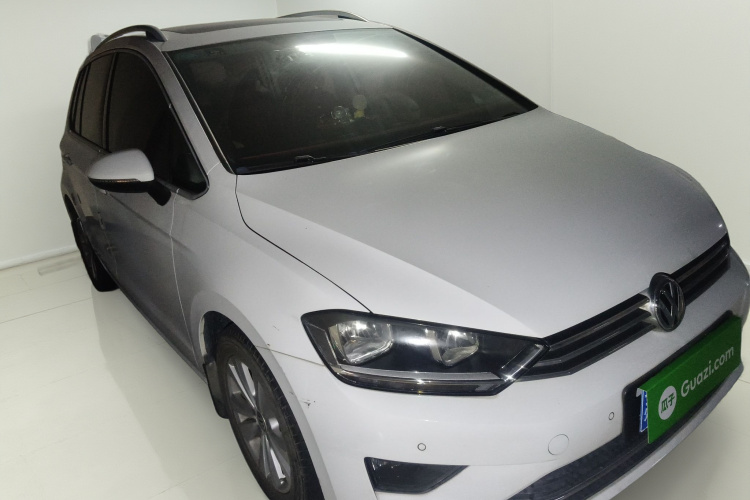 大众 高尔夫·嘉旅 2016款 230TSI 自动进取型车身外观3