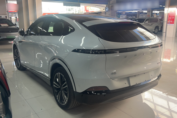 小鹏G6 2023款 580 长续航 Pro车身外观6005