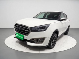 众泰T300 2017款 1.5T CVT尊贵型