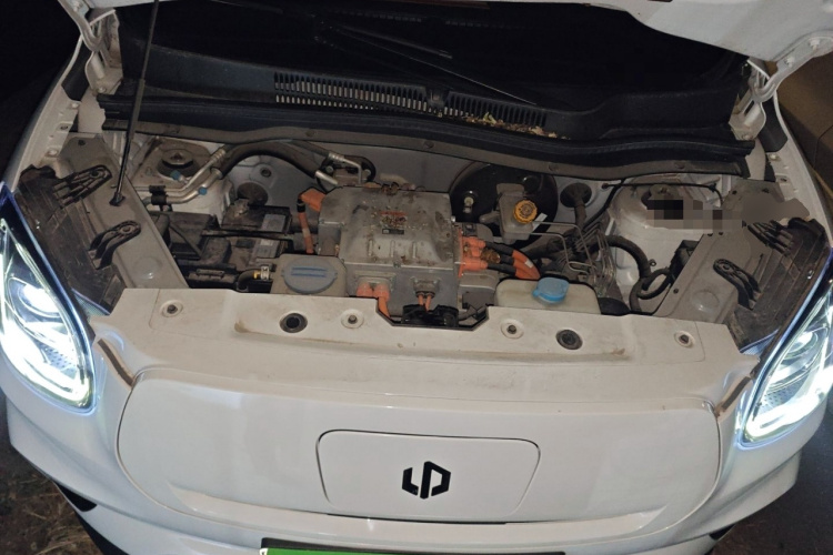 零跑汽车 零跑T03 2021款 400轻享版 磷酸铁锂局部细节24