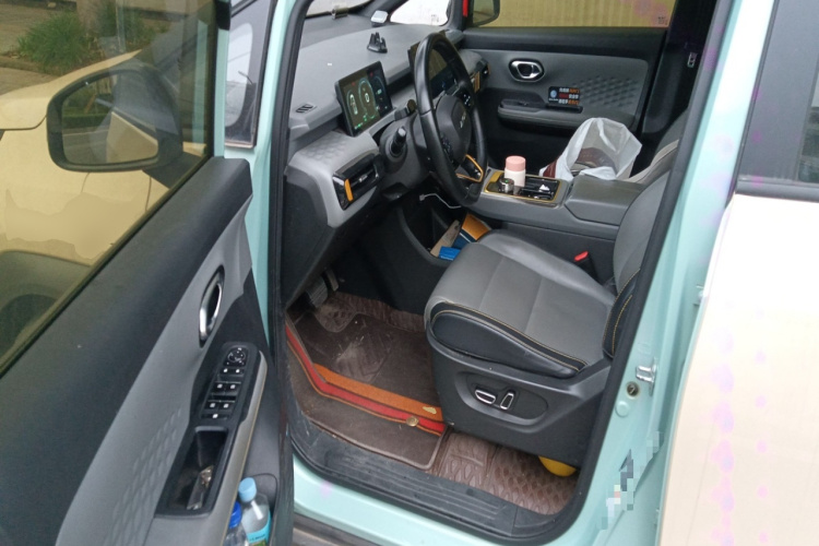 埃安 AION Y 2022款 70 科技版 磷酸铁锂中控内饰20