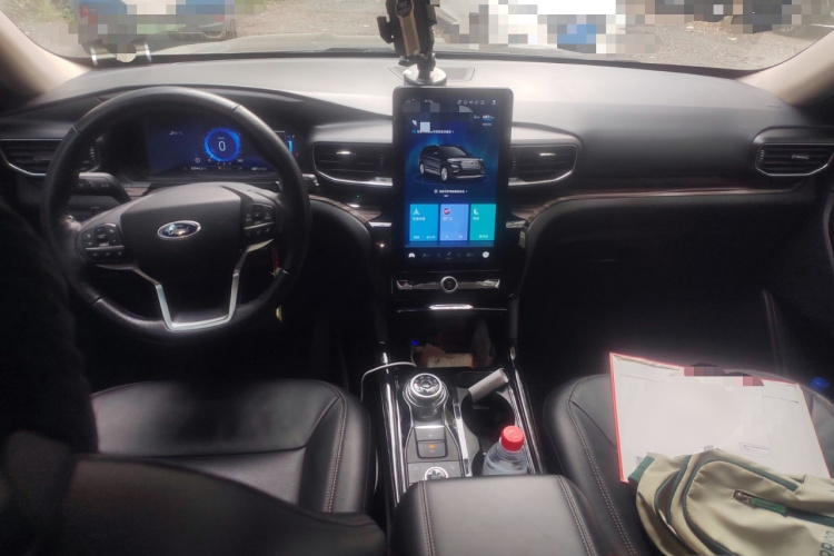 福特 探险者 2020款 EcoBoost 285 四驱钛金版 6座中控内饰12