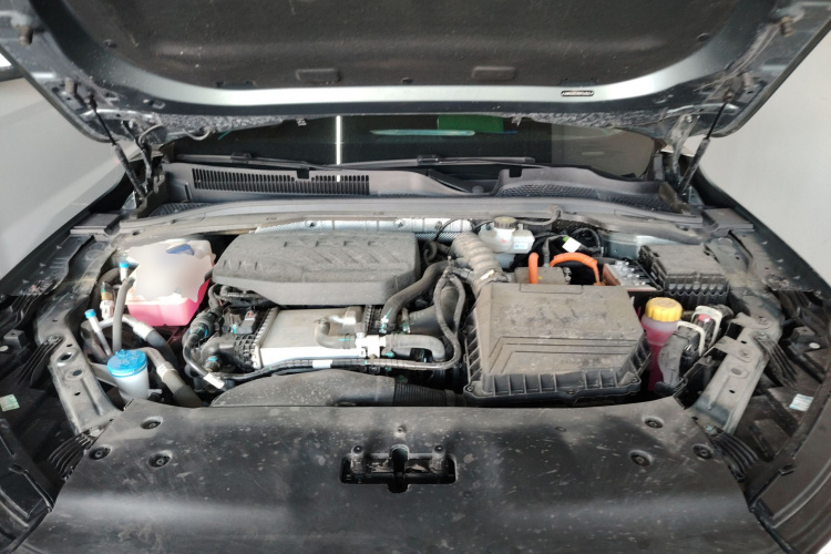 奇瑞 风云A8L 2025款 1.5TGDI 145km 豪华型机舱底盘24