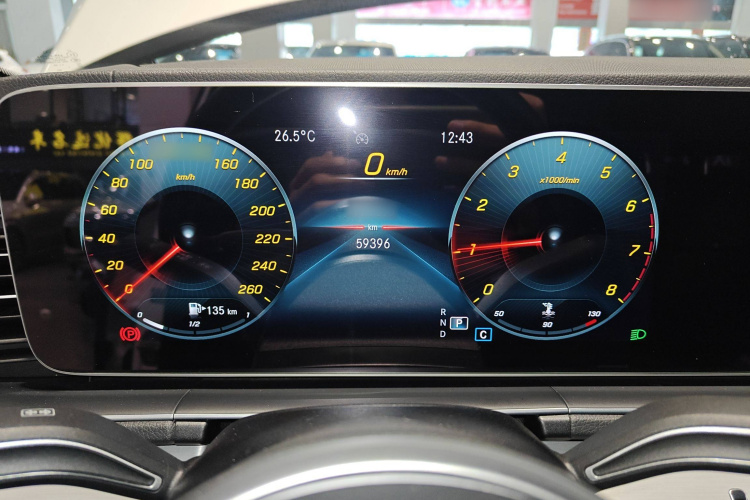 奔驰GLE轿跑 2020款 GLE 350 4MATIC 轿跑SUV 豪华型局部细节14