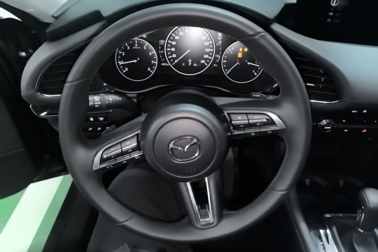 马自达3 昂克赛拉 2023款 2.0L 自动质臻版中控内饰13