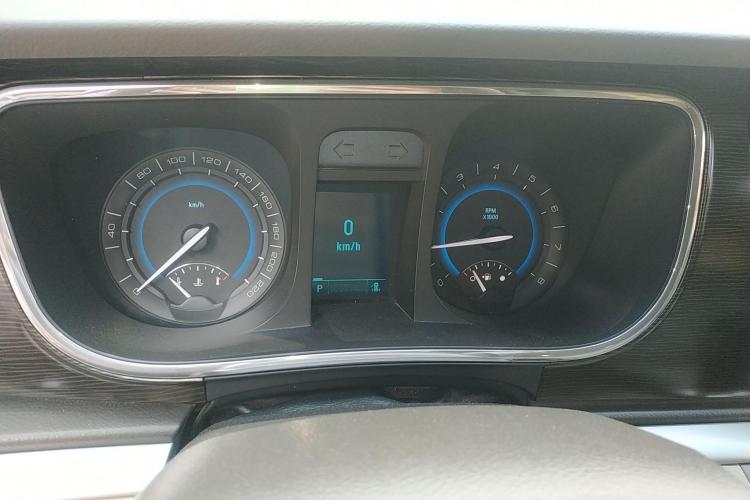 别克GL8 2013款 2.4L CT豪华商务舒适版局部细节14