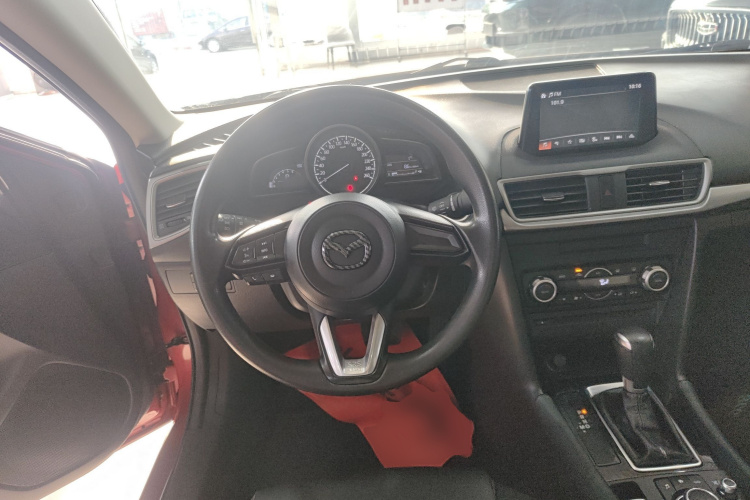 马自达3 昂克赛拉 2017款 三厢 1.5L 自动豪华型 国V中控内饰13
