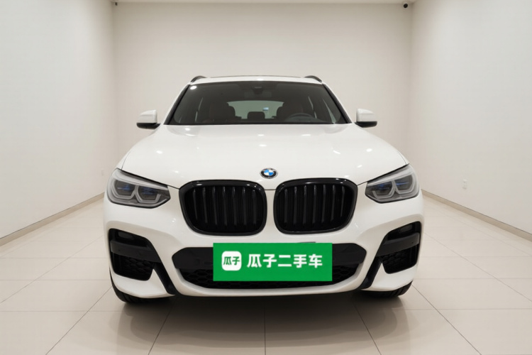 宝马X4 2020款 xDrive25i M运动套装车身外观2