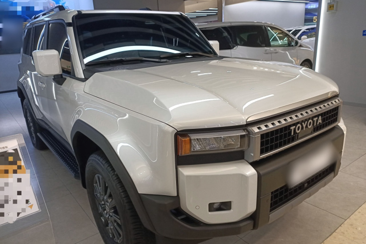 丰田 普拉多 2024款 2.4T 全能TX版 5座车身外观3