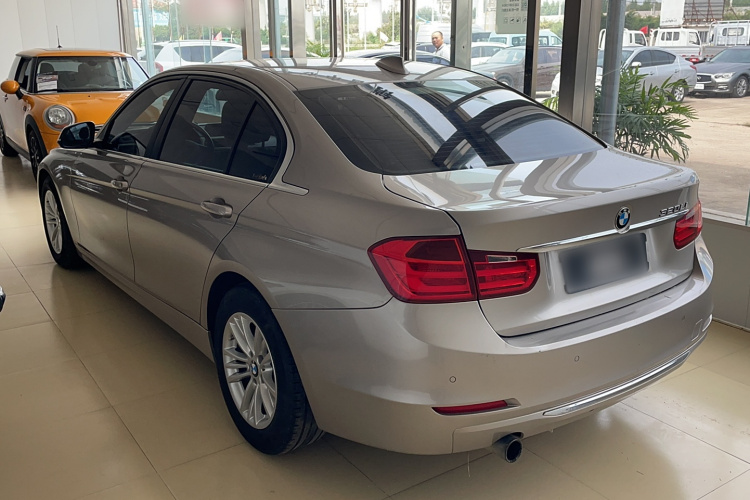 宝马3系 2015款 320Li 时尚型车身外观6003