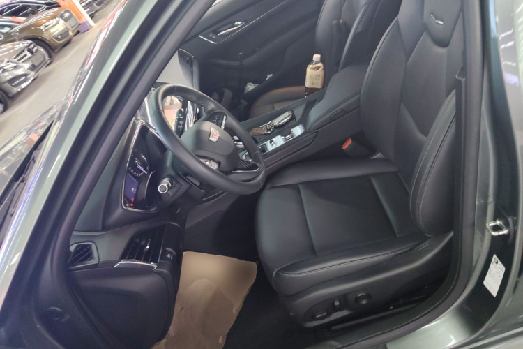 凯迪拉克CT5 2022款 28T 豪华型（标准版）中控内饰19