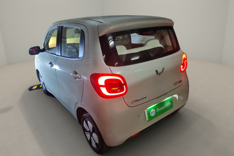 五菱汽车 宏光MINIEV 2025款 四门版 进阶款车身外观5