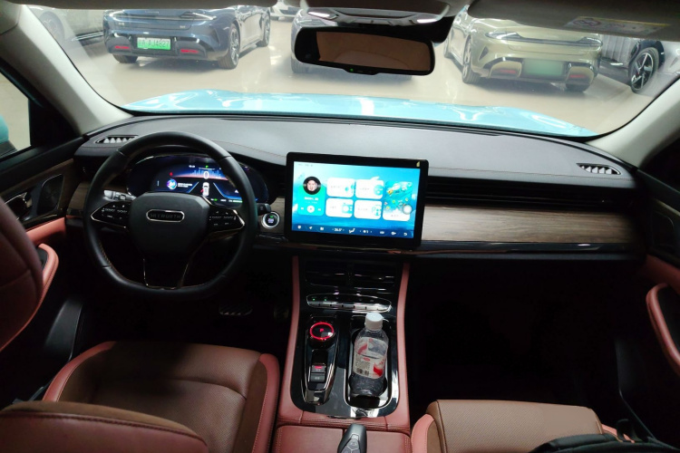 创维汽车 创维HT-i 2022款 1.5L PHEV 205KM 智远版Plus中控内饰12