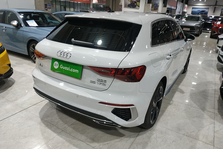 奥迪A3 2022款 Sportback 35 TFSI 时尚运动型车身外观6005
