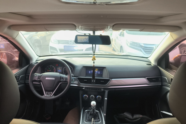 哈弗H6 2018款 红标 运动版 1.5T 手动两驱精英型中控内饰7002