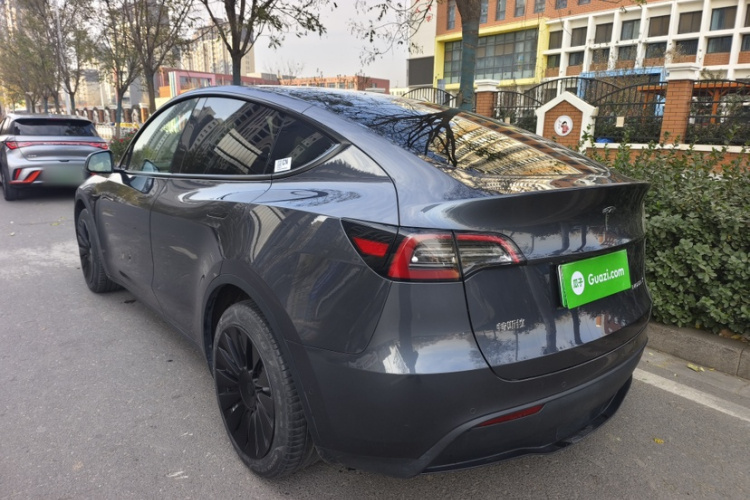 特斯拉 Model Y 2022款 后轮驱动版车身外观6006