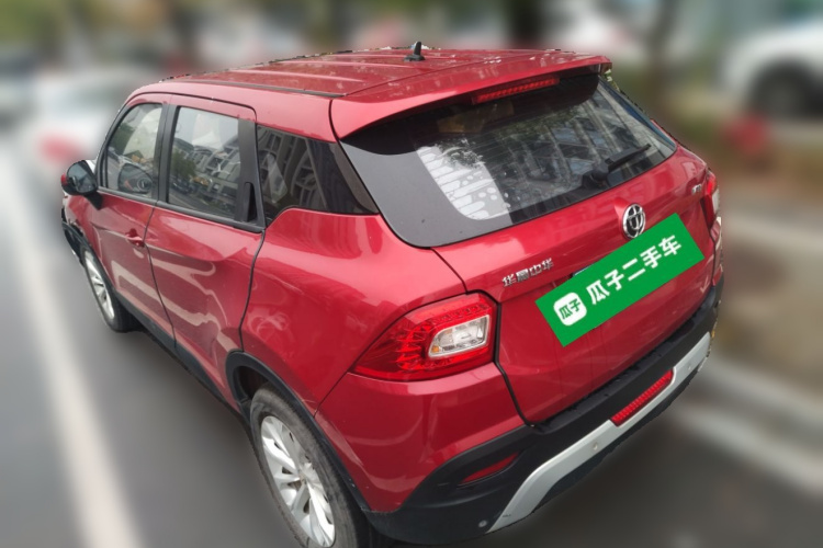 中华V3 2015款 1.5L 自动智能型车身外观6003