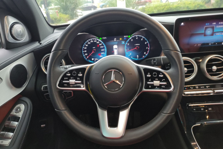 奔驰GLC 2022款 改款三 GLC 260 L 4MATIC 动感型中控内饰13