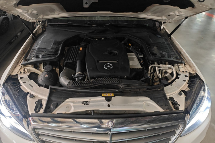 奔驰C级 2017款 C 200 L局部细节24