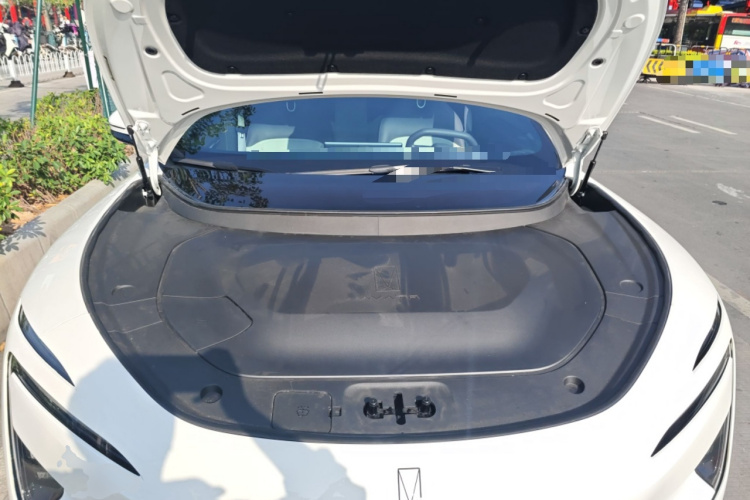 阿维塔12 2025款 Ultra增程版局部细节24