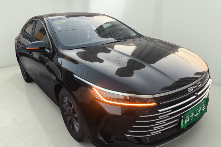 比亚迪 驱逐舰05 2024款 荣耀版 DM-i 55KM 豪华型车身外观3