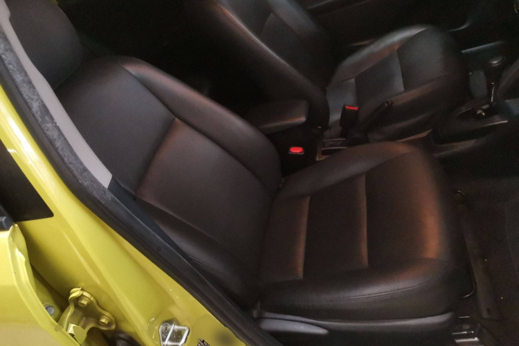 丰田 YARiS L 致炫 2019款 1.5E CVT魅动版 国VI中控内饰41