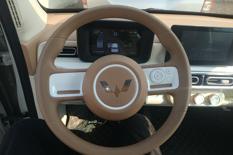 五菱汽车 宏光MINIEV 2024款 第三代 215km 进阶版中控内饰13