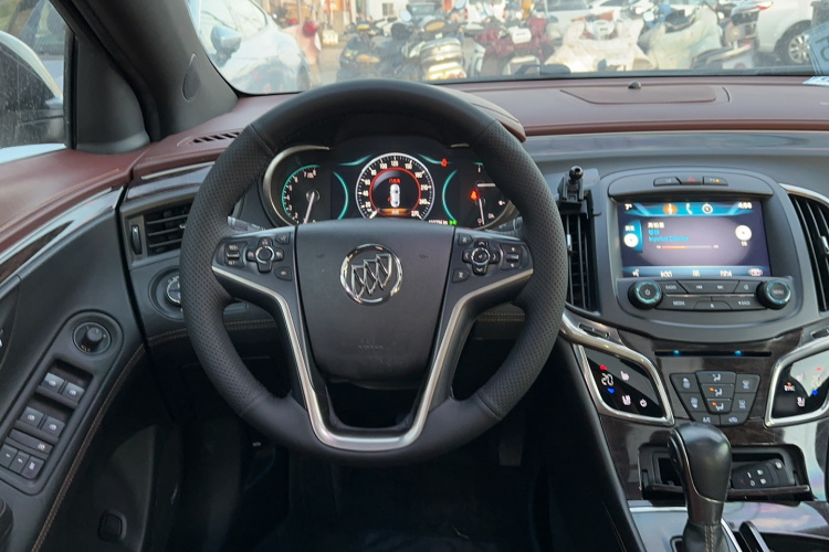 别克 君越 2013款 3.0L SIDI V6智享旗舰型局部细节13