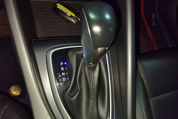 现代 菲斯塔 2021款 280TGDi GLX精英版局部细节18