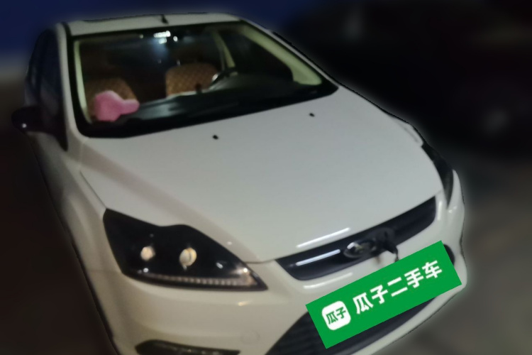 福特 福克斯 2013款 三厢经典 1.8L 手动百万纪念版车身外观3