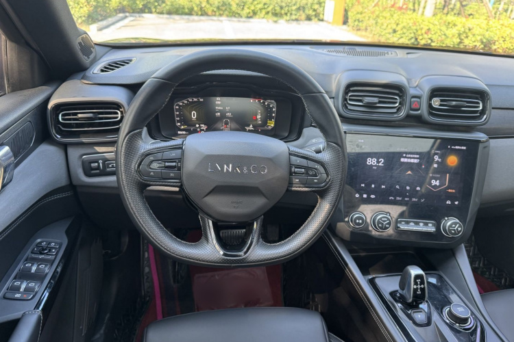 领克03 2022款 2.0TD DCT劲Plus中控内饰7005