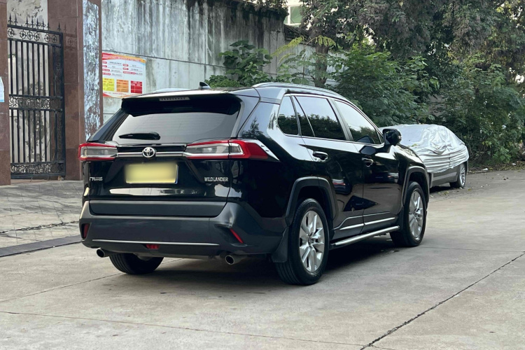 丰田 威兰达 2022款 2.0L CVT两驱领先版车身外观6005