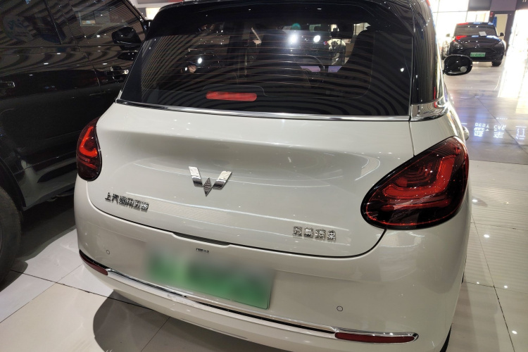 五菱汽车 五菱缤果 2023款 410km 灵犀尊享款车身外观6