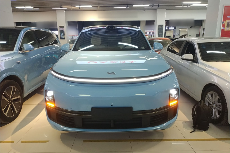 理想汽车 理想L8 2024款 Max车身外观2