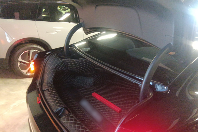 大众 帕萨特 2025款 Pro 380TSI 龙耀版局部细节23