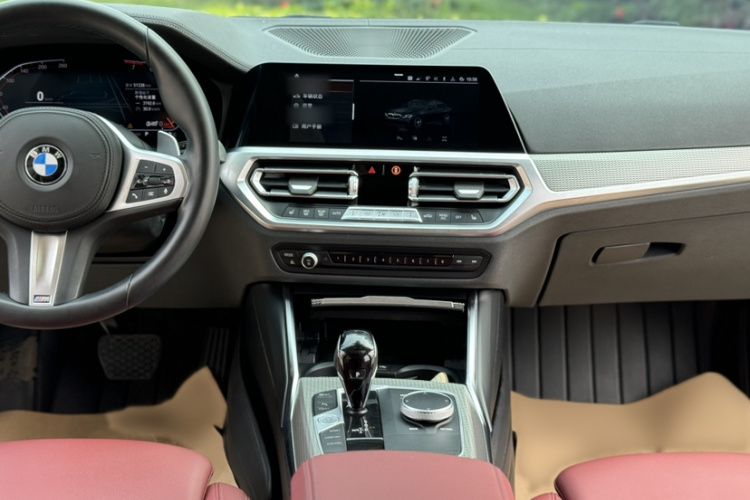 宝马3系 2022款 325Li M运动曜夜套装中控内饰7003