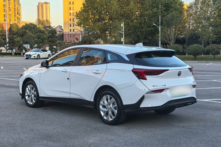 别克 微蓝6 2023款 430km 出行版车身外观6006