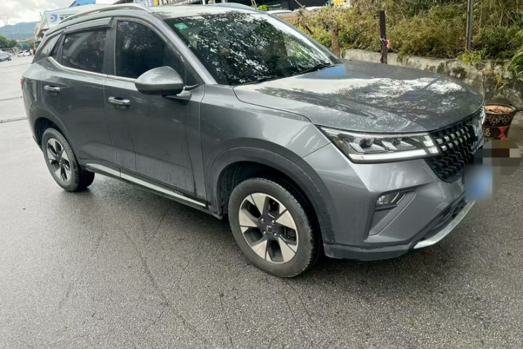 五菱汽车 五菱星驰 2022款 1.5L CVT畅享型车身外观6005