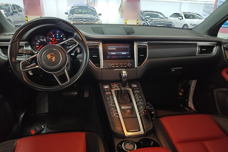 保时捷 2017款  Macan 2.0T中控内饰12