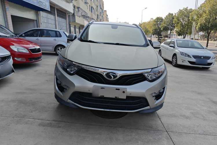东南DX7 2015款 1.5T 自动豪华型车身外观2
